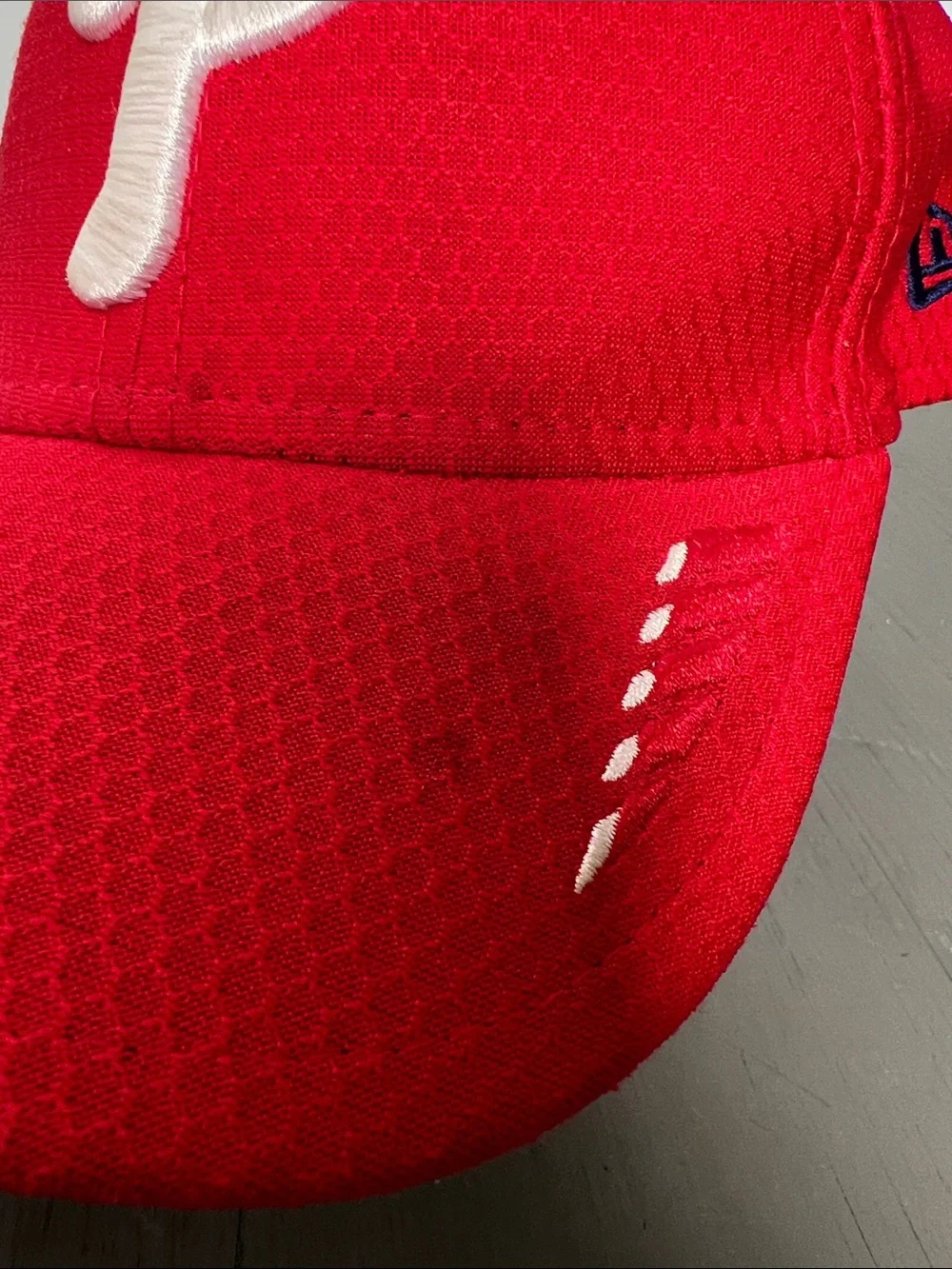 Phillies Kids Baseball Cap with White 'P' Logo